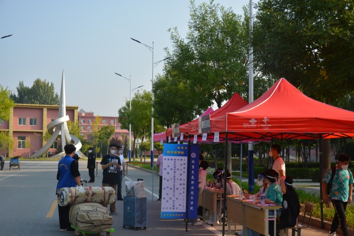 说明: I:\新闻稿、微信公众号\上传资料\2022年7-12月\2022.9.27路桥系迎新新闻稿\迎新新闻稿所用照片\19.jpg