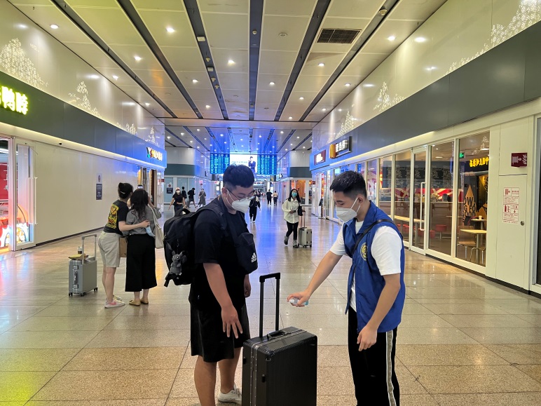 说明: I:\新闻稿、微信公众号\上传资料\2022年7-12月\2022.9.27路桥系迎新新闻稿\迎新新闻稿所用照片\4.JPG